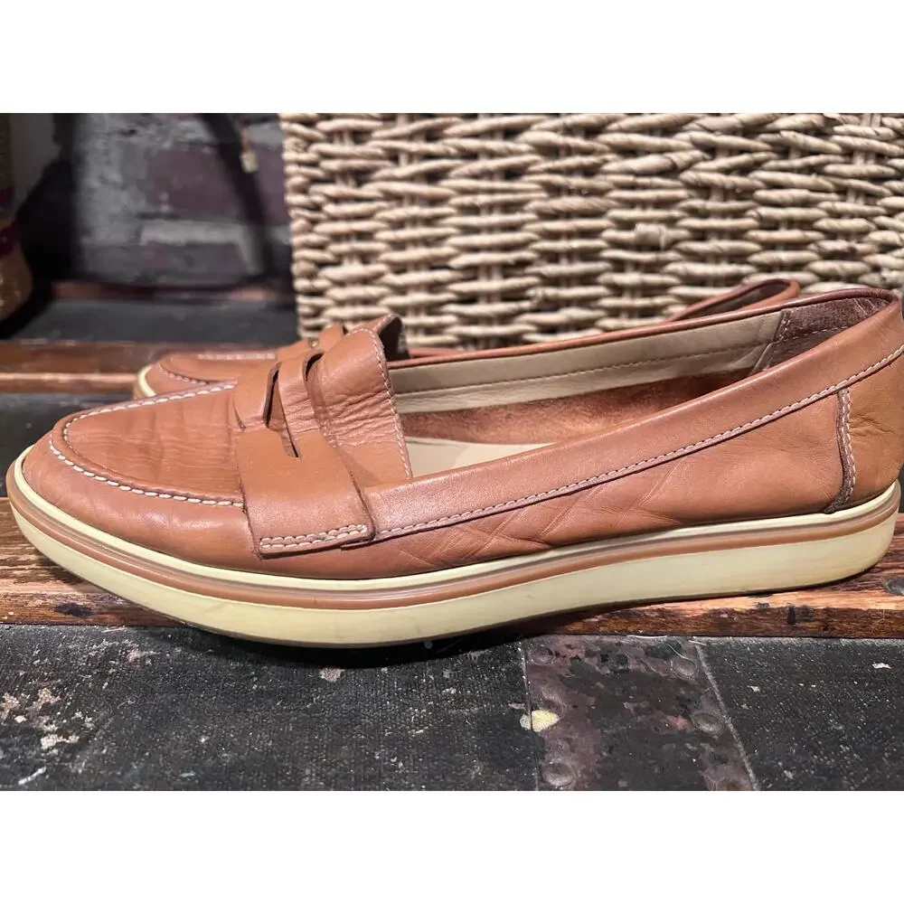 Pierre Cardin Tan Leather Penny Loafers Comfort Shoes Women’s 7.5